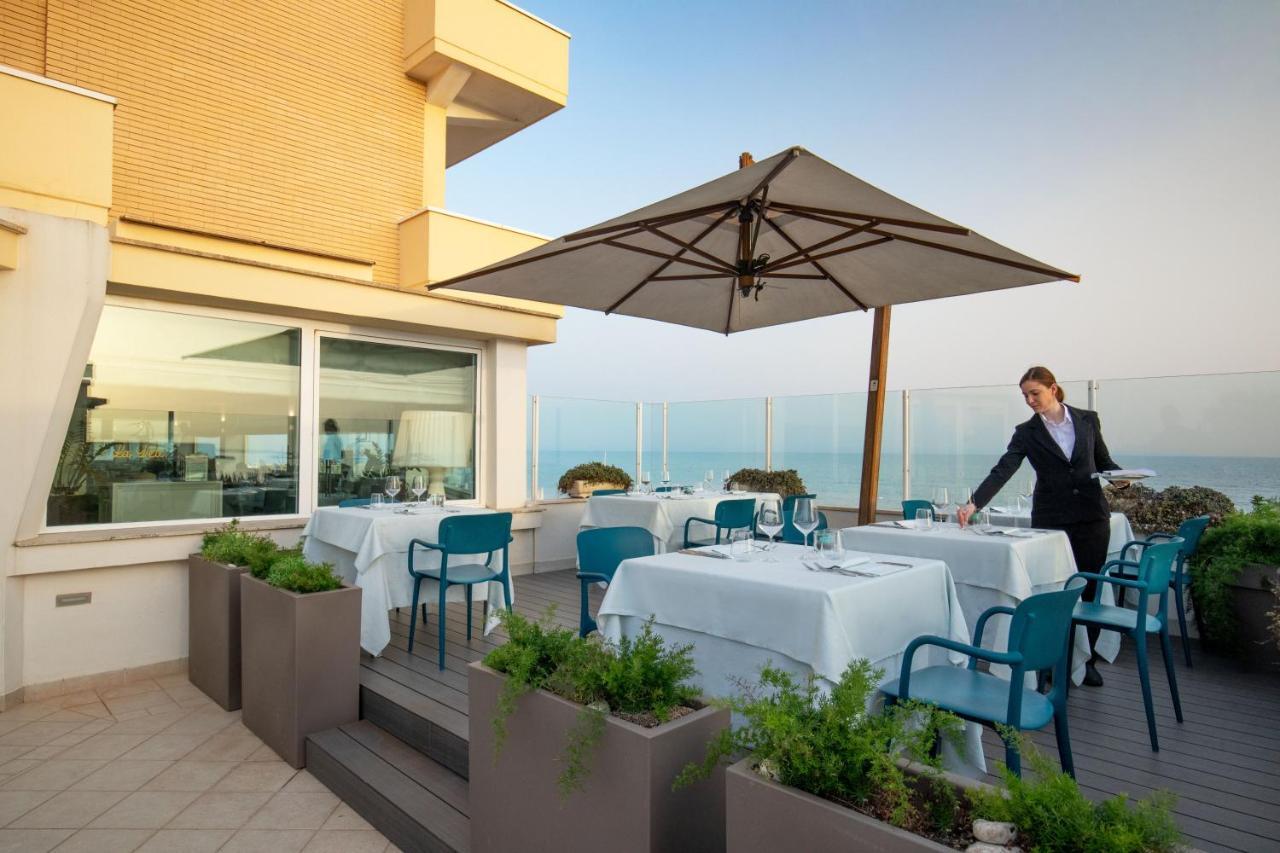 לטינה Hotel Miramare מראה חיצוני תמונה
